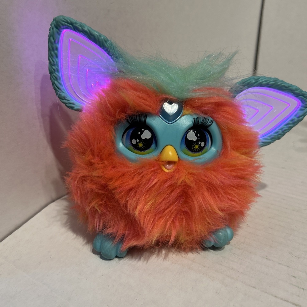 Furby Coral (2023) Interactive Plush Toy (Hasbro) Tested Works C4 - Picture 2 of 5